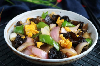 冬天，大魚大肉吃膩了，教你4道素菜做法，清淡營養又健康