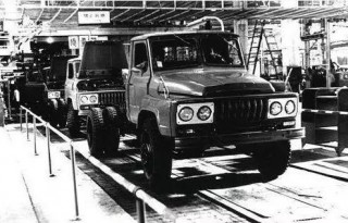 咱們國內的卡車都是平頭的，為什麼美國都是長頭卡車？