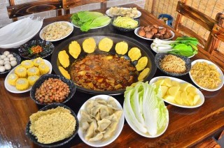 這4道東北菜美食一上桌，北方人大呼過癮，南方人：這玩意能吃？