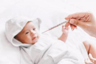 寶寶發燒，非要查尿常規，家長不理解，結果出來才理解醫生用心
