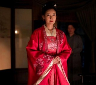 8年前讓林小娘走紅的家N次方大牌雲集，王子文白百何都給她當配角