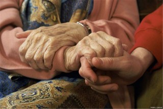 全國政協委員黃宇光：智能化社會別丟下老年人