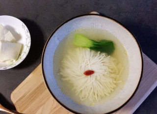 世界頂級”切豆腐大賽，日本大廚切出菊花，：見過蒲公英嗎？