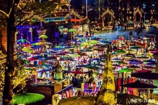 美麗的西雙版納告莊西雙景的夜市