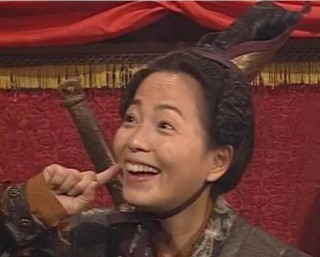同演《愛子情深》，一人幫保姆買房獲贊，一人卻因扮丑出名