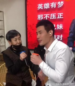 嘎子謝孟偉繼續直播道歉粉絲，二驢平榮娛樂直播帶貨割韭菜