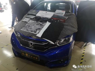 汽車音響改裝 | 本田飛度音響改裝，升級後效果讓人耳目一新！