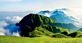 江西一座國家5A級旅遊景區名山，有大小瀑布近200處