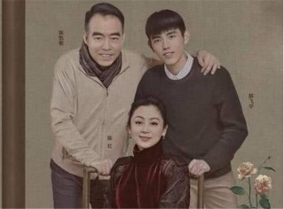 原來陳凱歌的兒子是他10歲出道還是小胖墩，如今帥的不像話