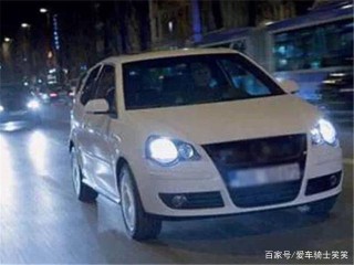 汽車年檢時不撕掉這5樣東西，車管所：審多少次都不會通過！