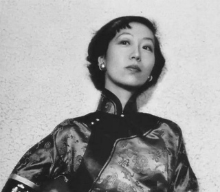 胡蘭成另結新歡，張愛玲回家只看到中年婦女，胡：我娶了朋友小媽