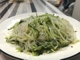芥末入菜，夏日涼菜必備