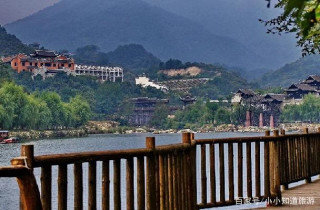 錦裏溝土家民俗文化旅遊區，是武漢最大的自然山水度假區