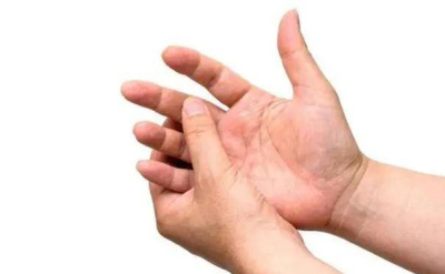 血壓高的人，可以看看手指，如果沒有4個表現，或離腦梗還很遠