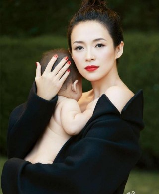 章子怡兒子8個月第一次喊“媽”，把握語言發音關鍵期，教娃說話
