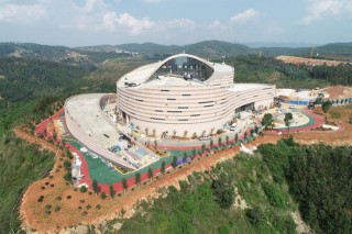 博物館奇妙之旅｜探秘5億多年前的寒武紀生命大爆發——走進雲南澄江化石地自然博物館