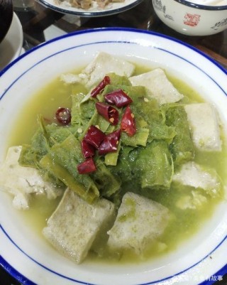 魯迅故裏浙江紹興，特色美食三臭遠近聞名，而其他菜式也頗有風味