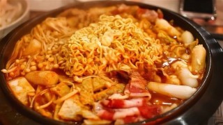 盤點大家網購頻率「最高」的5種美食，看看你中過幾個