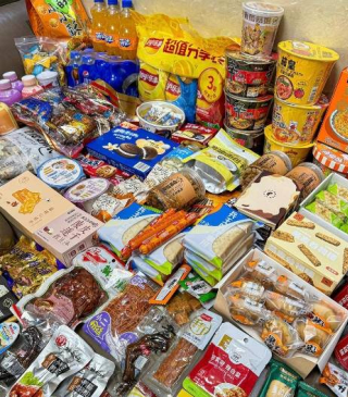 饞哭隔壁室友！這些國內零食/調味料都能安全寄到加