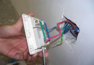 多控開關怎麼接才正確？老電工告訴我方法，一學就會