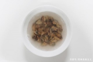 簡單美食之《紅蛤營養飯》的做法