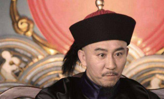 清朝一小官主動值夜，別人說他傻，他最後卻能當上“兩廣總督”