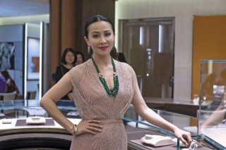 劉嘉玲：“大陸妹”在香港娛樂圈的逆襲之路，雖辛酸卻也幸福