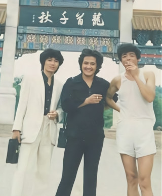 趙本山，走過平淡的婚姻之路，今華麗轉身擁抱真正的愛情