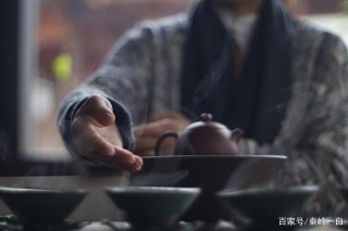 寫完130期歷史人物，土蜂蜜也快賣完了，秦嶺一白又要胡說了！