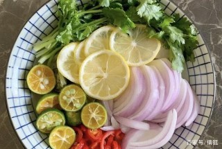 低脂清爽的檸檬拌章魚色拉食譜 炎炎夏日最適合的涼拌料理！