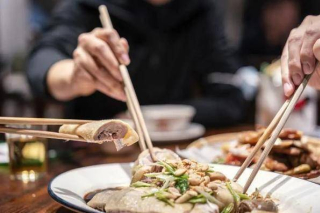 就沖這 4 點，女性也一定要多吃肉啊！_肉類_風險_版權
