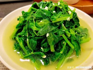 美食家常菜推薦：青椒火腿炒蛋，清炒豌豆苗，尖椒豆幹炒肉絲