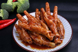 雞爪做法大全，太美味，喜歡就留著慢慢啃