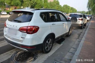 抓住了！鄧州半島帝城小區門口10輛汽車被砸，原來是他幹的！