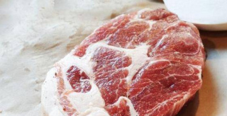 買豬肉時，記得選擇4個部位，攤主：一看就是行家！