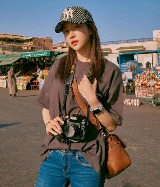 韓國女星安喜延拍攝高端時尚雜志《Lady格調》水靈秀氣，美麗動人