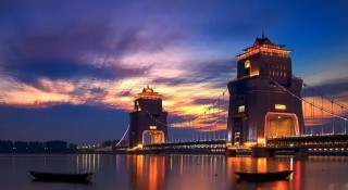 首批國家歷史文化名城，“運河第一城”，以“瘦西湖
