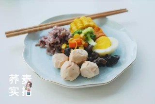 加了馬蹄粒的雞胸肉丸，助你增肌不長膘！