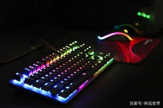 馳騁夜之城 HyperX起源競技版水軸RGB遊戲機械鍵盤