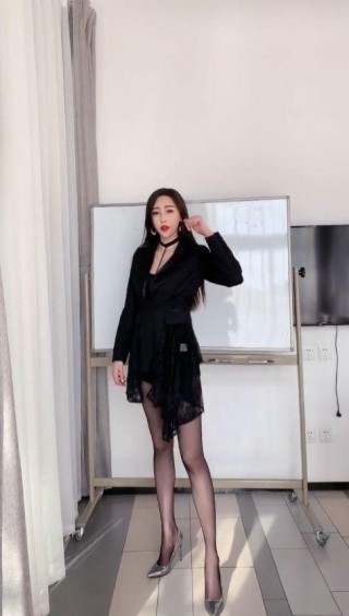 街拍：看看別人家的老師，學生上課一定很積極