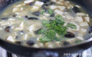 蝦皮豆腐湯，營養豐富還美味，燉一鍋都不夠喝！