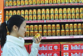他坐擁810億，在長城腳下還有座6千畝莊園，卻無人繼承？