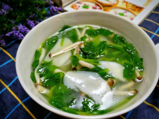 初秋微涼，一碗熱湯暖心又暖胃