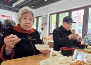 “冬吃3肉，養顏益壽”？中老年每周吃2次，補充營養，對身體好_老年人_魚肉_脂肪