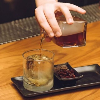 沒有煙花的元宵夜，來做4款煙燻波本雞尾酒
