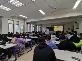 經濟管理學院校企協同舉辦慧科文化系列專題講座