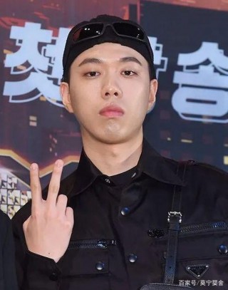 BewhY與圈外人女友結束了8年的戀愛長跑即將步入婚姻殿堂