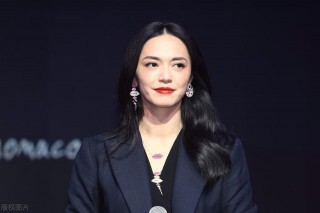 臉大、五官大，女人中的大姐大，您該穿什麼顏色的衣服好看？