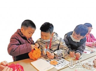 看小人書做花燈 來西街感受“鋪境”文化