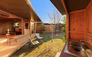 日本鄉下自建房，門前庭院，溫暖治愈，這樣的家怎麼呆都不膩！